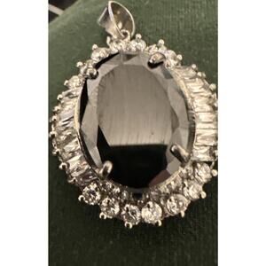 18 K GP Pendant Silver With Green Center Stone